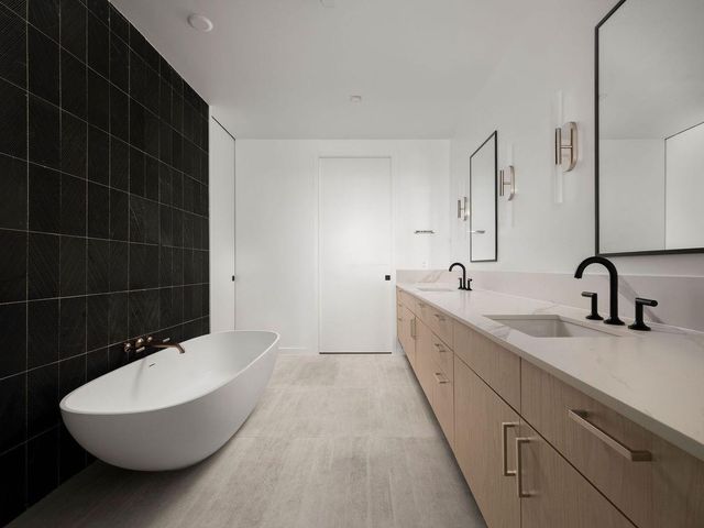 1006 Baylor ST 303, Austin, TX 78703