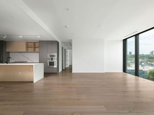 1006 Baylor ST 303, Austin, TX 78703