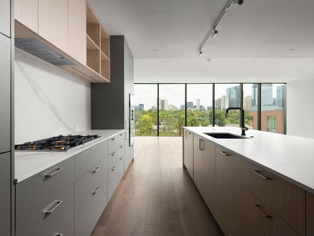 1006 Baylor ST 303, Austin, TX 78703