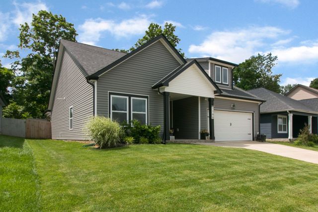 1166 Eagles Nest Ln, Clarksville, TN 37040