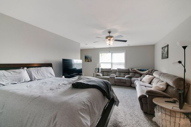 1166 Eagles Nest Ln, Clarksville, TN 37040