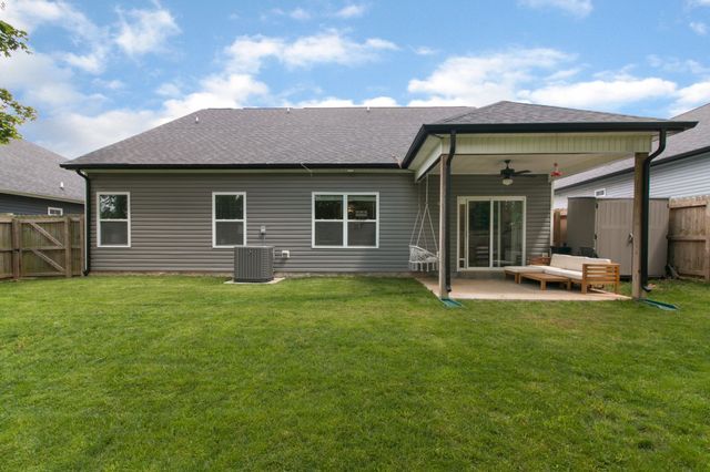 1166 Eagles Nest Ln, Clarksville, TN 37040