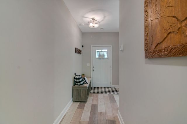 1166 Eagles Nest Ln, Clarksville, TN 37040