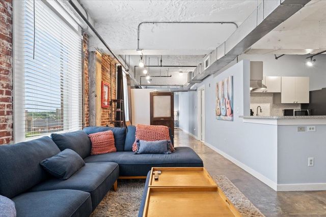 245 Madison Ave Apt 605, Memphis, TN 38103