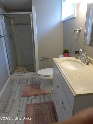 701 Rudy Ln, Louisville, KY 40207