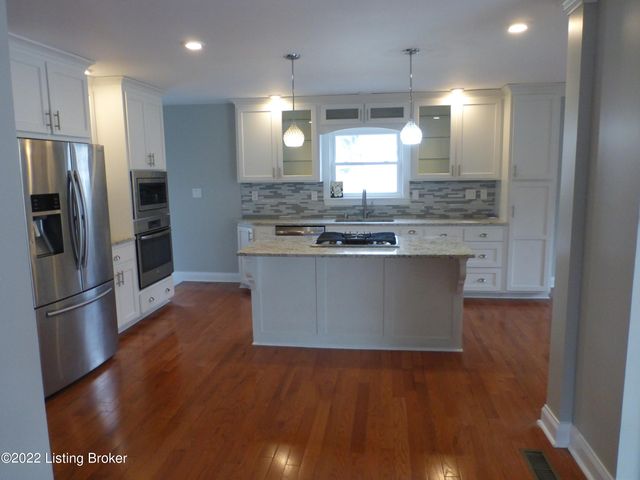 701 Rudy Ln, Louisville, KY 40207