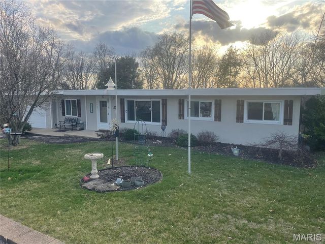 5625 Circle Drive, High Ridge, MO 63049