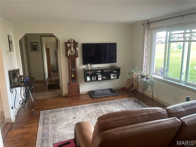 5625 Circle Drive, High Ridge, MO 63049