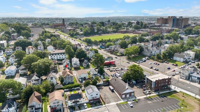 49 Dover Street, Bridgeport, CT 06610