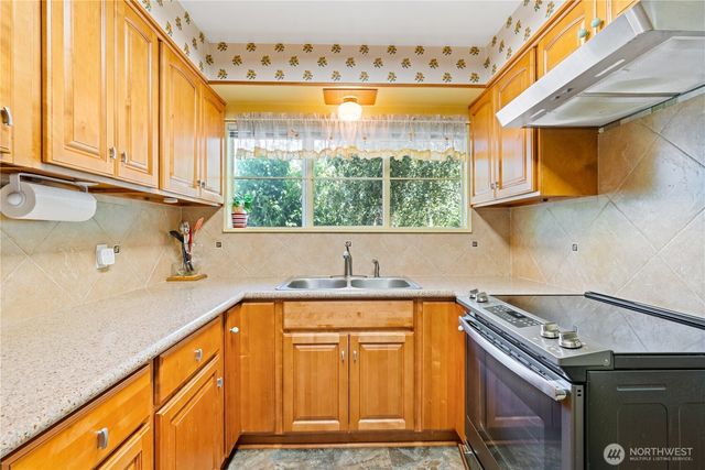 971 19th Avenue, Longview, WA 98632