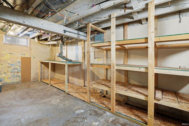 614 S Bendix Drive, South Bend, IN 46619