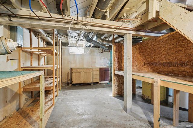 614 S Bendix Drive, South Bend, IN 46619