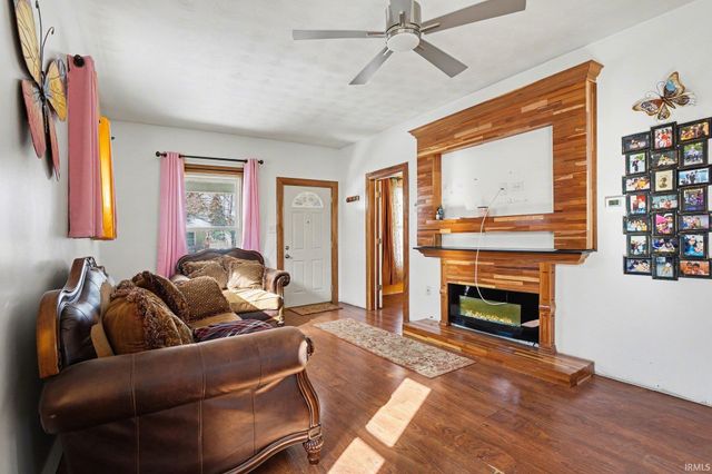 614 S Bendix Drive, South Bend, IN 46619