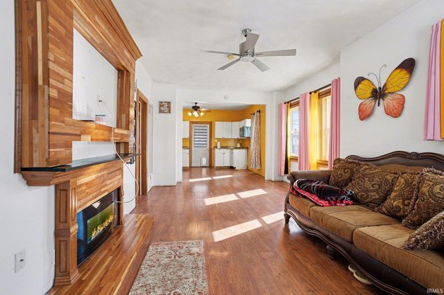 614 S Bendix Drive, South Bend, IN 46619