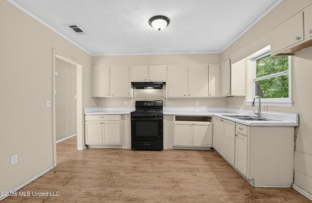 615 Rich Drive, Jackson, MS 39209