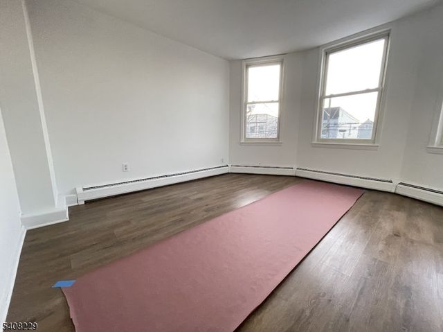 84 Brighton Ave, Kearny Town, NJ 07032