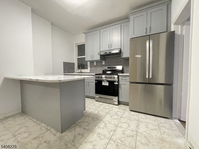 84 Brighton Ave, Kearny Town, NJ 07032