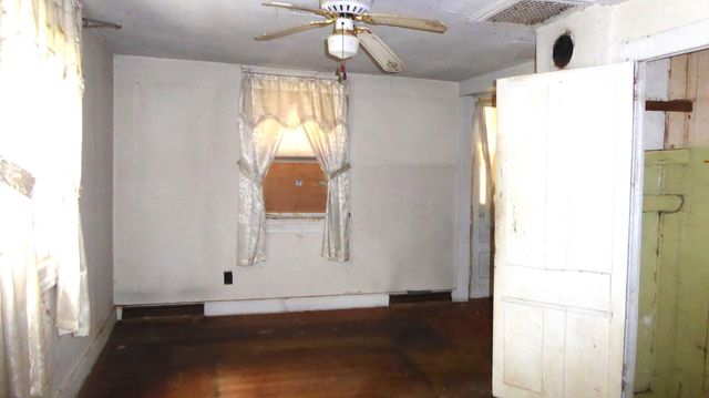 2421 MEMORIAL AVE, Port Norris, NJ 08349