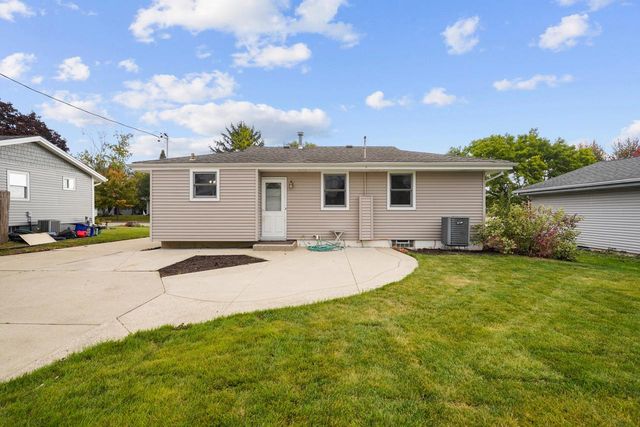 6814 55th AVENUE, Kenosha, WI 53142