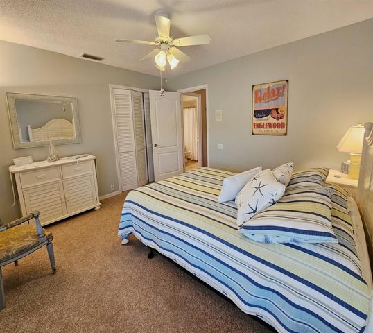 8351 CREEKVIEW LN, Englewood, FL 34224
