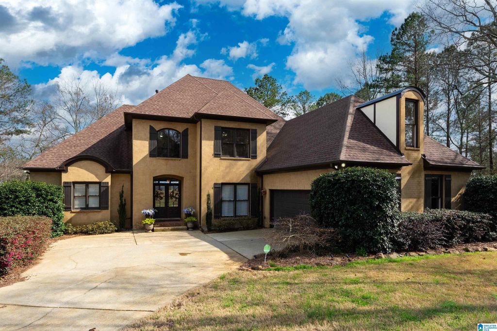 2166 LAKEVIEW TRACE, Trussville, AL 35173