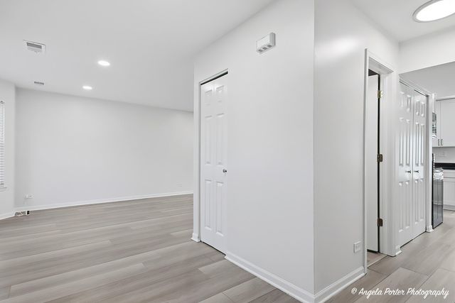 1240 Huntington Drive, Mundelein, IL 60060