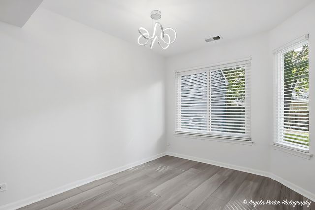 1240 Huntington Drive, Mundelein, IL 60060