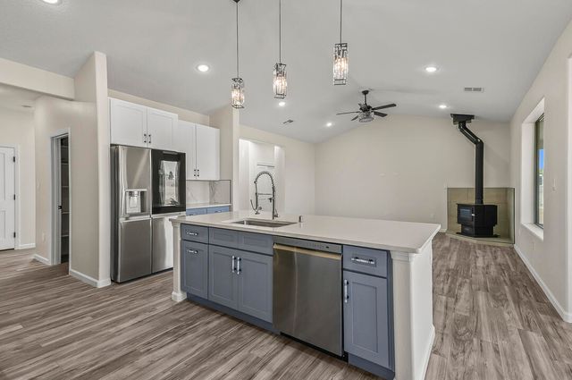 36 Kailey Loop, Edgewood, NM 87015