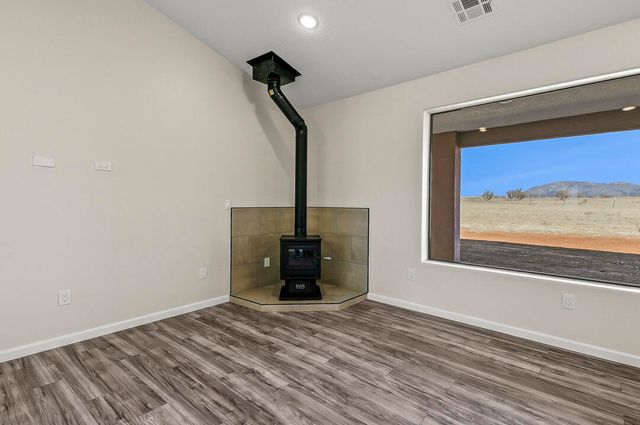 36 Kailey Loop, Edgewood, NM 87015