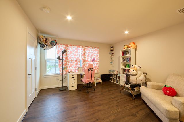 235 SLOAN DR, Coatesville, PA 19320