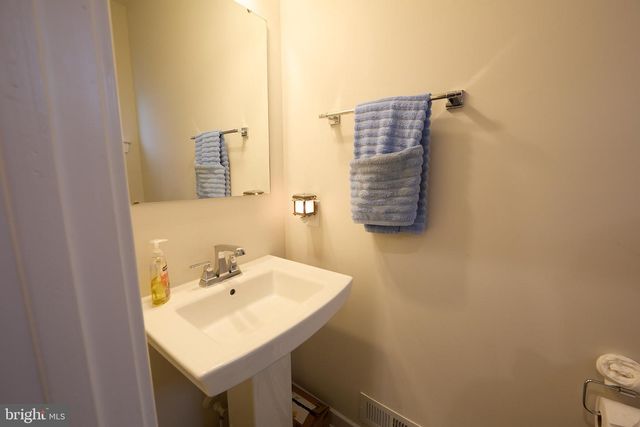 235 SLOAN DR, Coatesville, PA 19320