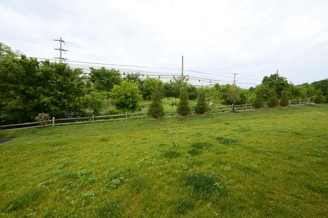 235 SLOAN DR, Coatesville, PA 19320