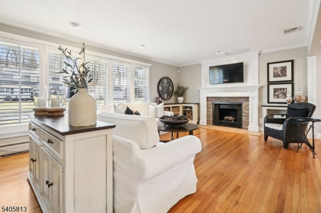 275 Linden Rd, Wayne Twp., NJ 07470