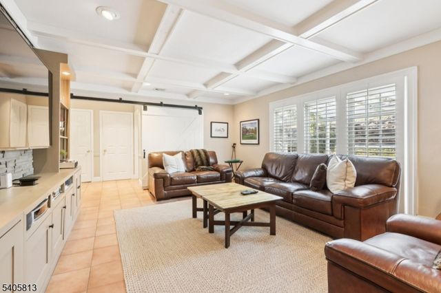 275 Linden Rd, Wayne Twp., NJ 07470