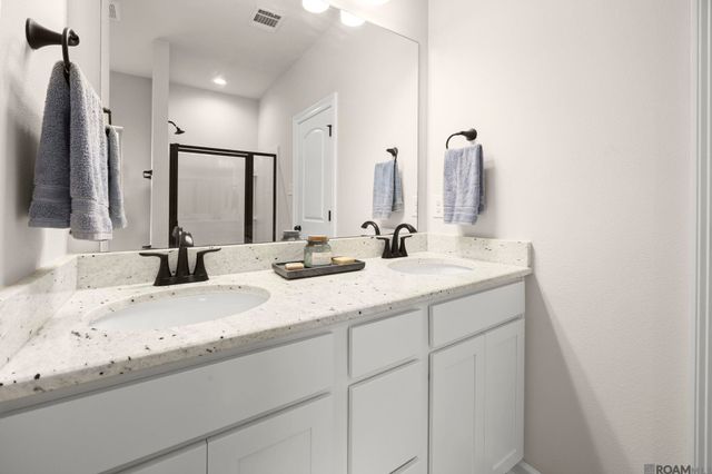 23199 Harlington Dr, Denham Springs, LA 70726