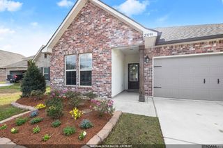 23199 Harlington Dr, Denham Springs, LA 70726