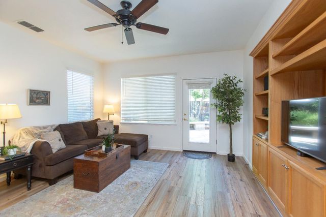 2333 Old Rose Ln, Turlock, CA 95382