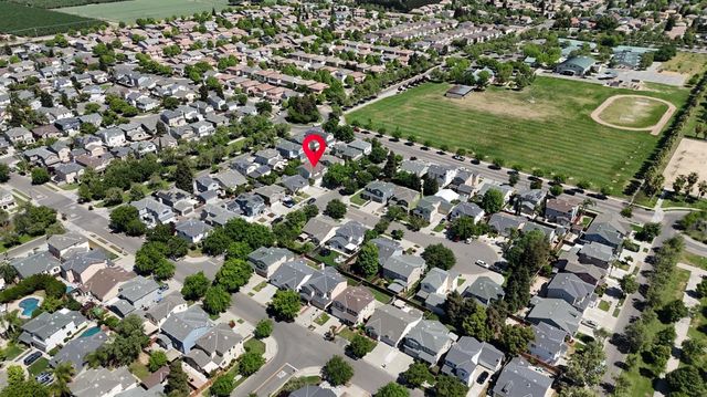 2333 Old Rose Ln, Turlock, CA 95382