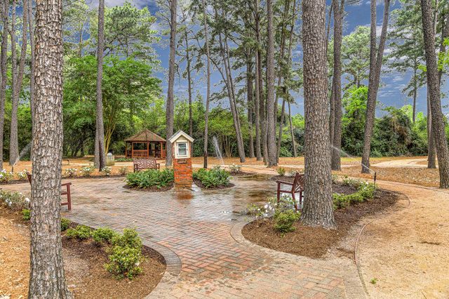8827 Lawncliff Lane, Houston, TX 77040