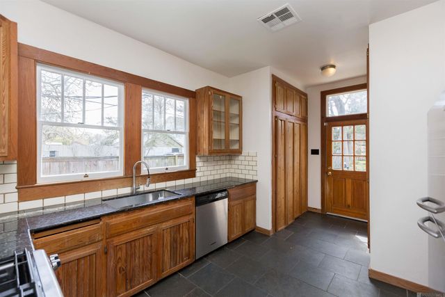 1946 Pericles St, Baton Rouge, LA 70808