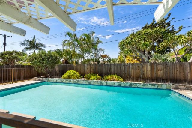 2419 E Villa Real, Orange, CA 92867