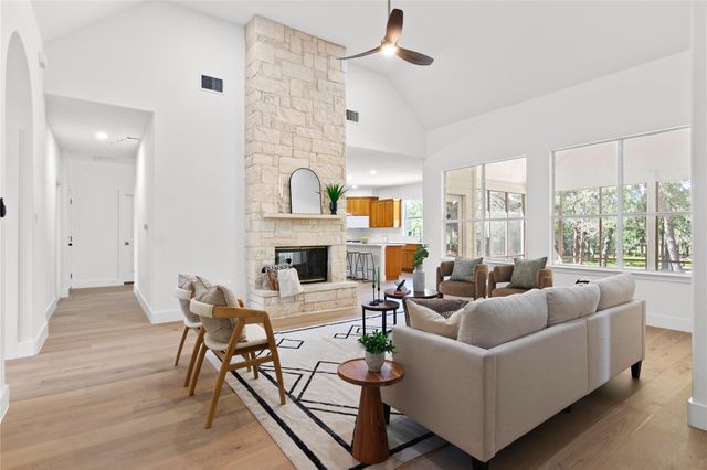 105 Musket DR, Bastrop, TX 78602