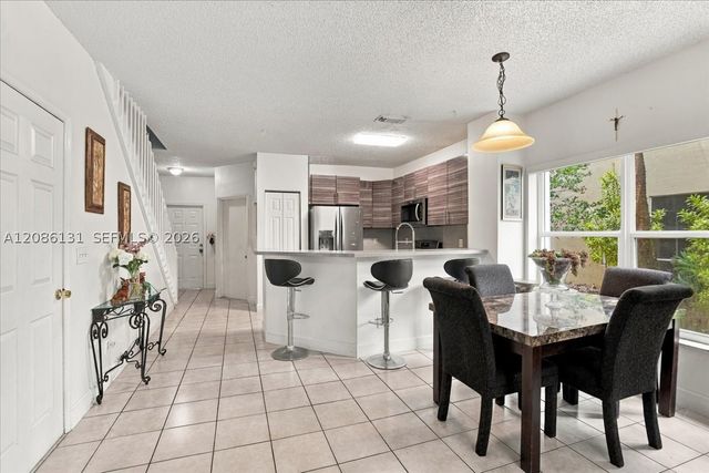 306 SW 120th Ave, Pembroke Pines, FL 33025