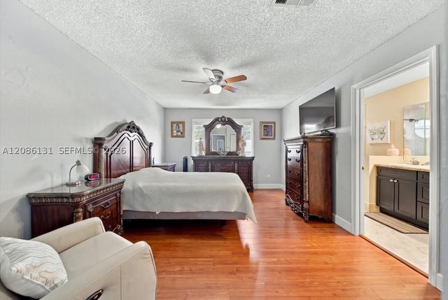 306 SW 120th Ave, Pembroke Pines, FL 33025