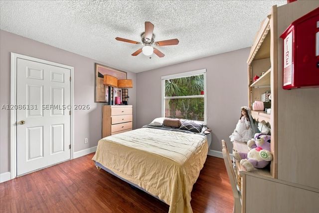 306 SW 120th Ave, Pembroke Pines, FL 33025