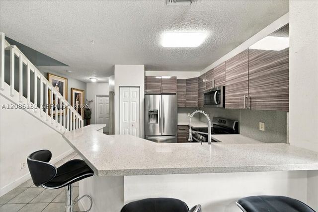 306 SW 120th Ave, Pembroke Pines, FL 33025
