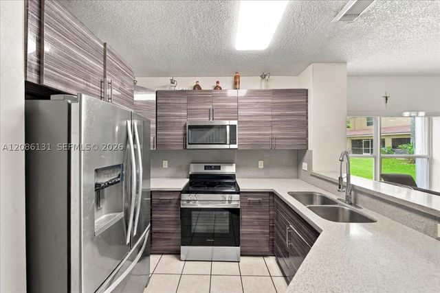 306 SW 120th Ave, Pembroke Pines, FL 33025