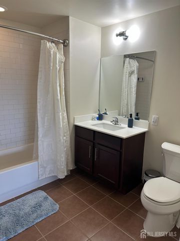 110 Somerset Street 2108, New Brunswick, NJ 08901