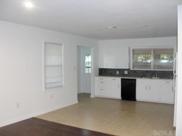 610 6th Ave, Conway, AR 72032