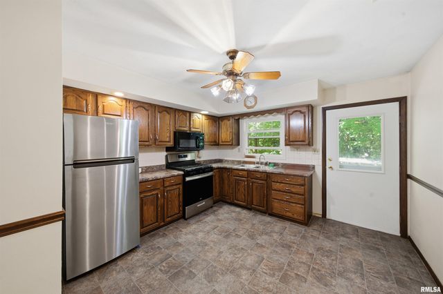 6519 S TRAILS END Lane, Peoria, IL 61607